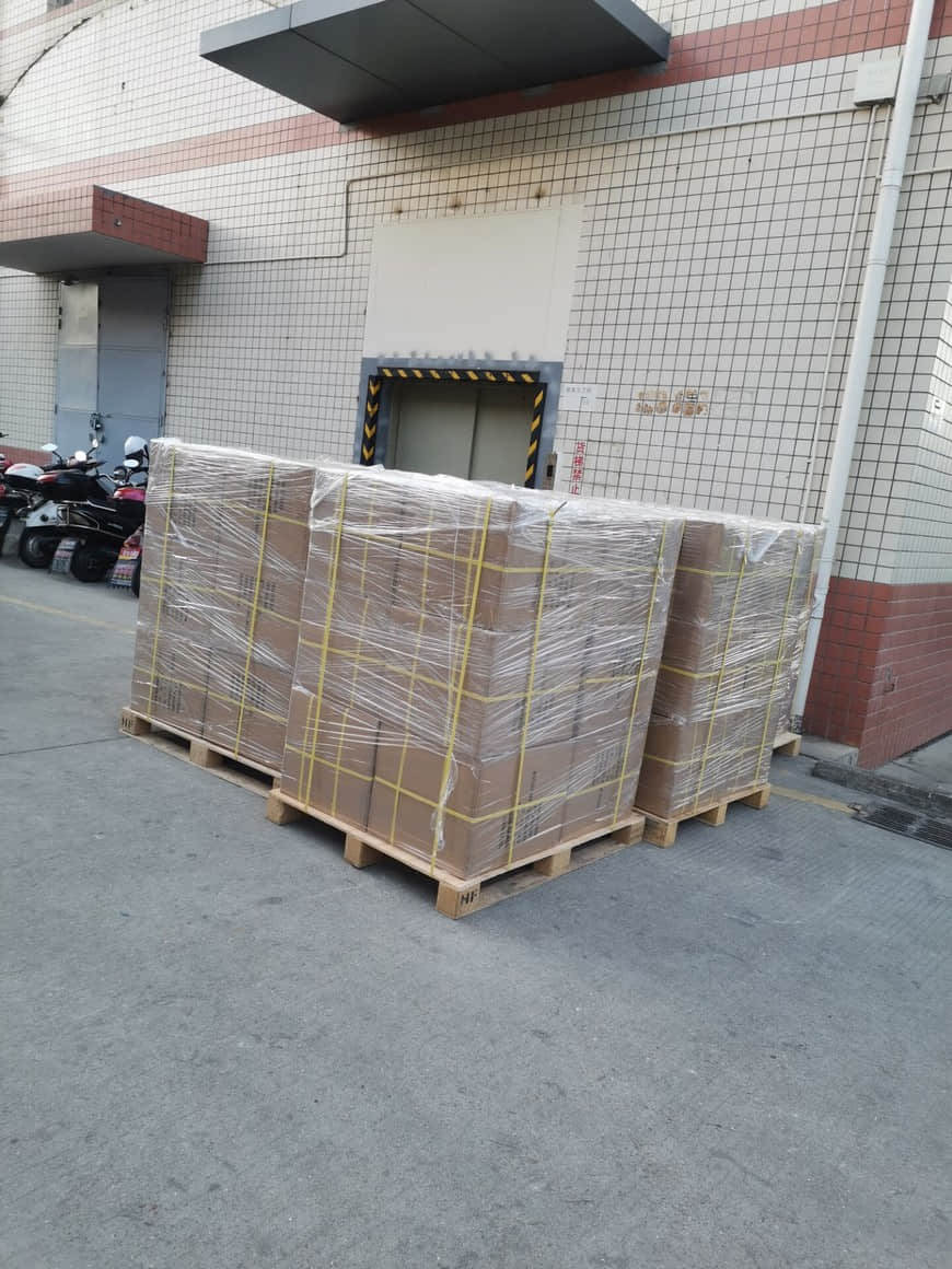 تحميل الشاحنات 