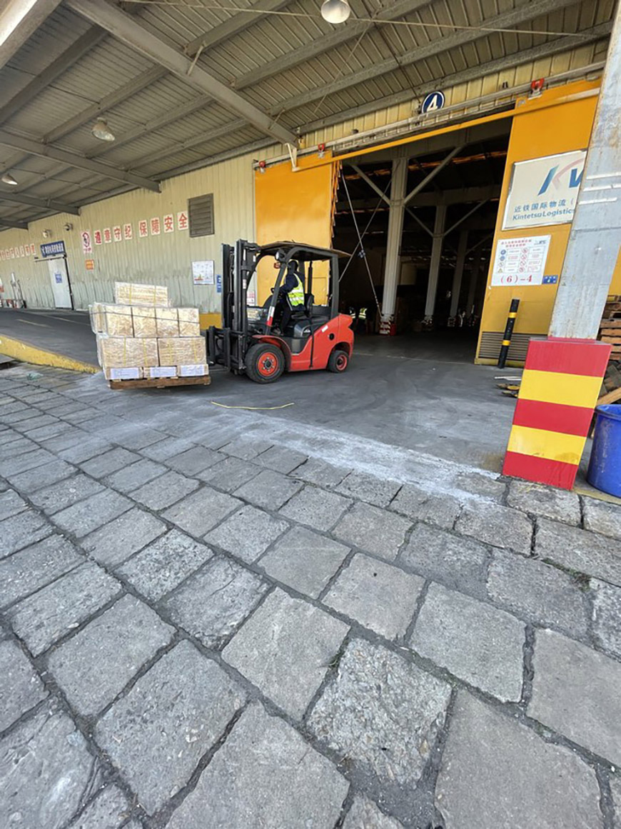 ec51bc3b-fc4d-48a0-9639-da5a729a562a