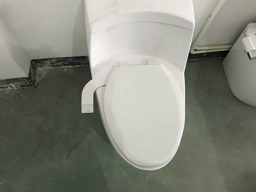 مرفق بيديت مع فوهة مزدوجة 6