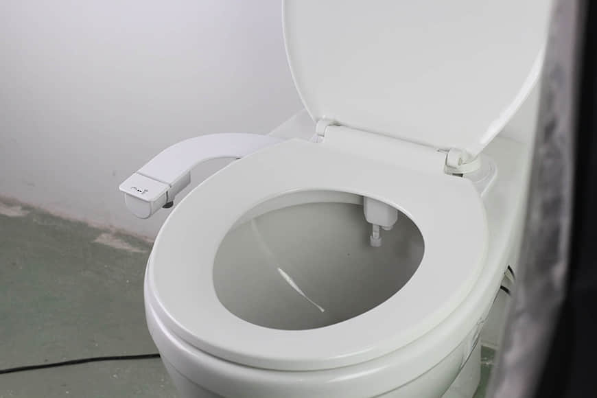 مرفق بيديت مع فوهة مزدوجة 8