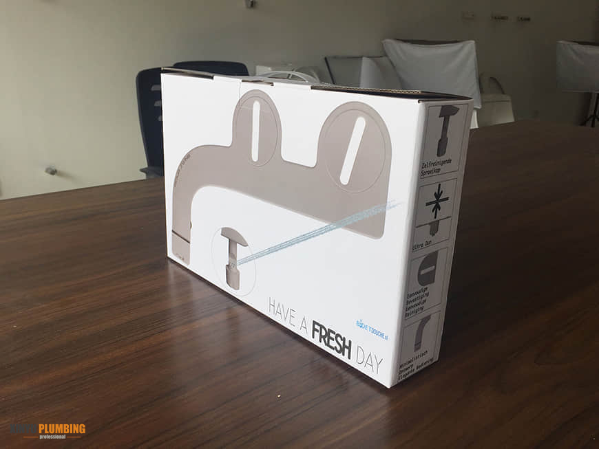 مرفق المرحاض ذو الخط الرفيع 8